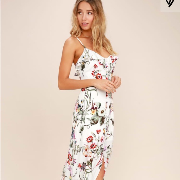 Lulus Dresses & Skirts - Bloom On Ivory Floral Print Lulu's Maxi Dress